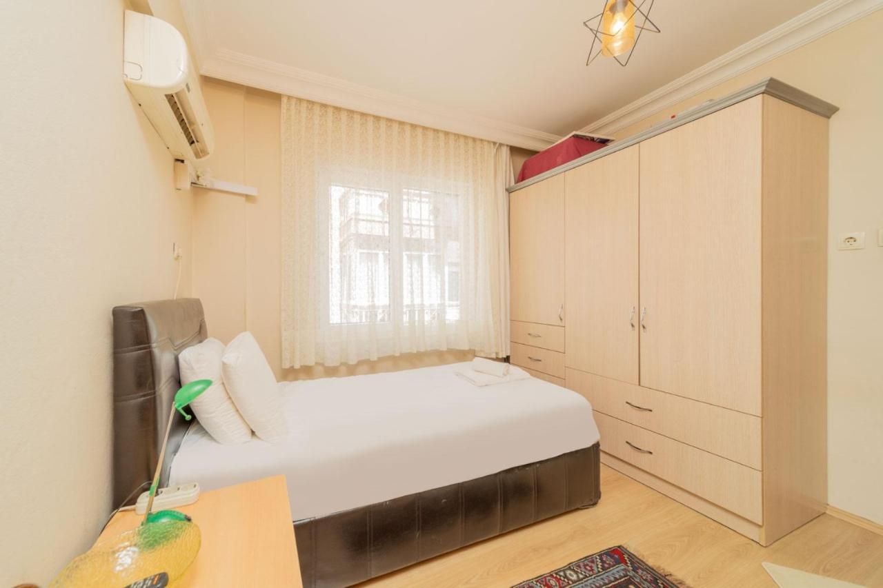 Cozy Flat W Balcony 10 Min To In Daire